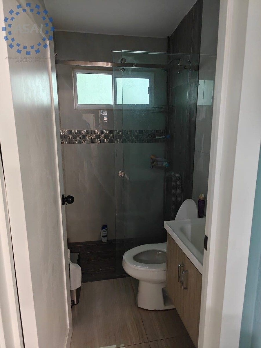 7 de 10: BAÑO COMPLETO