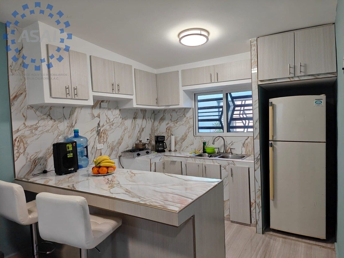 10 de 10: COCINA INTEGRAL CON BARRA