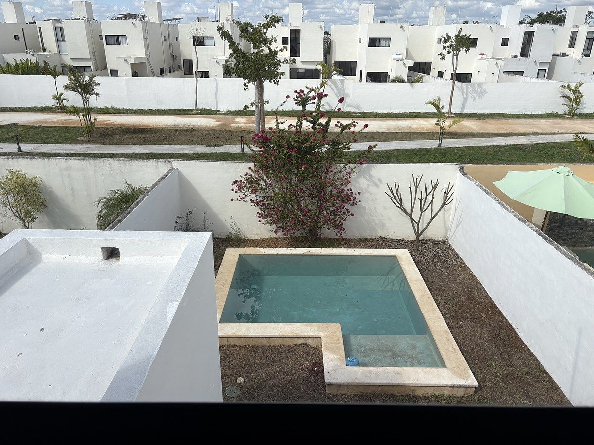 11 de 33: casa en venta en Conkal