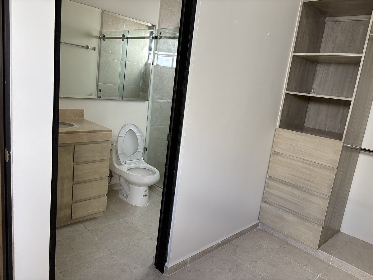 13 de 33: casa en venta en Conkal