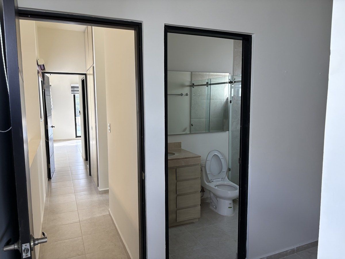 15 de 33: casa en venta en Conkal