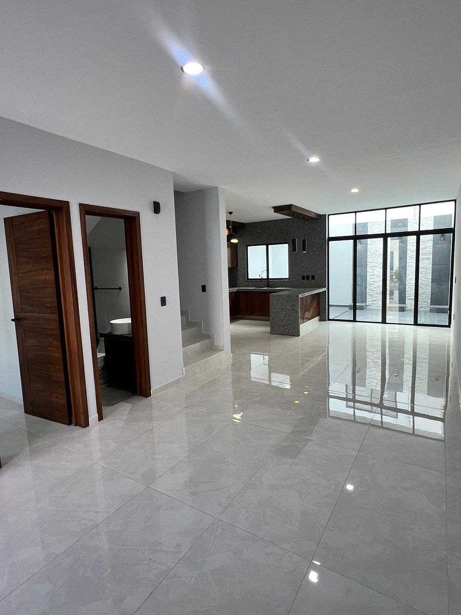 3 de 21: SALA Y COMEDOR