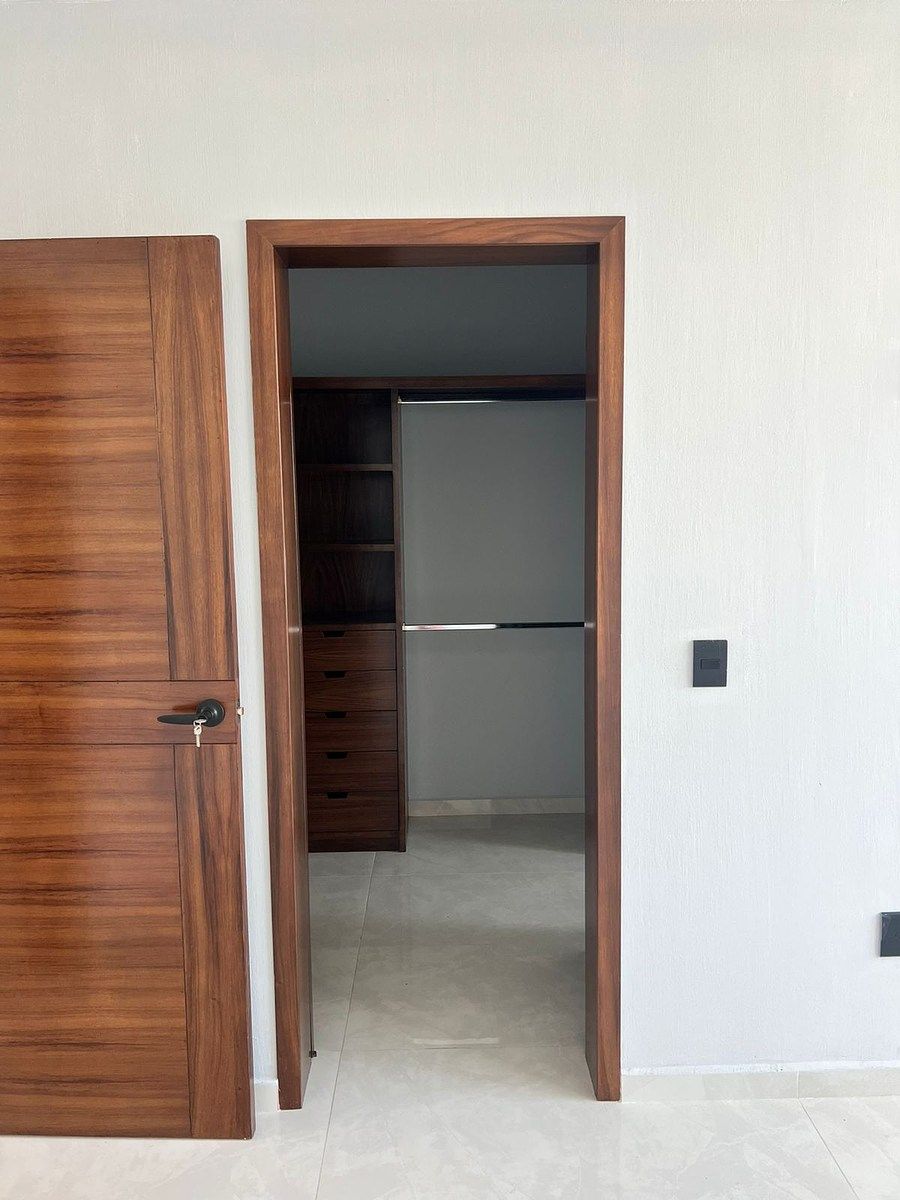 9 de 21: VESTIDOR DE RECAMARA PRINCIPAL