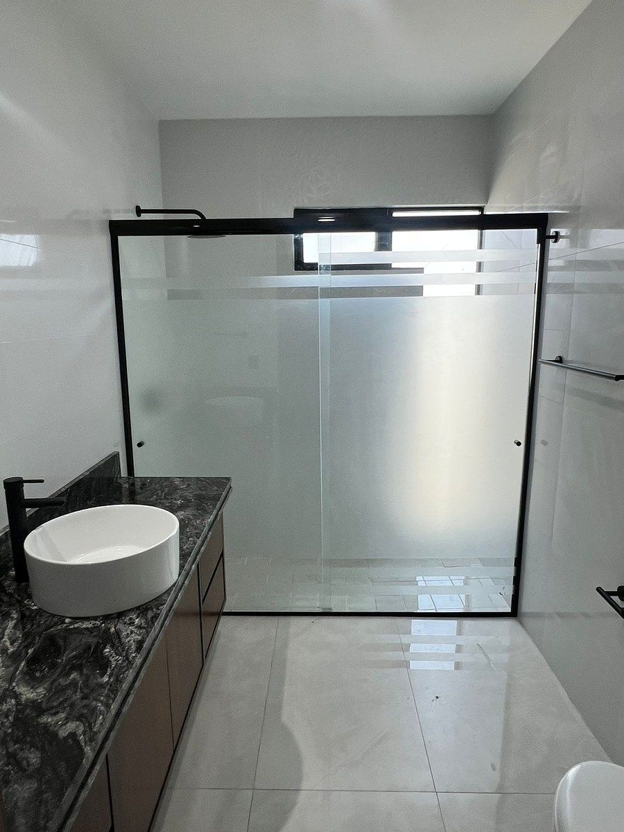 11 de 21: BAÑO DE RECAMARA PRINCIPAL