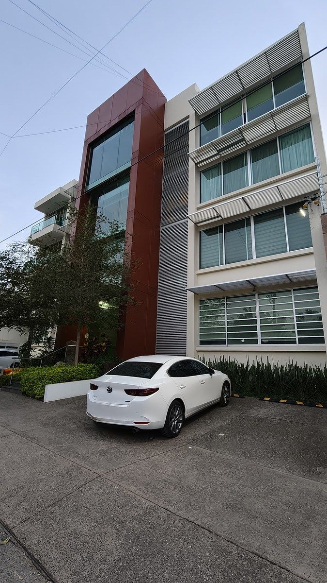 1 de 35: Vista exterior del edificio