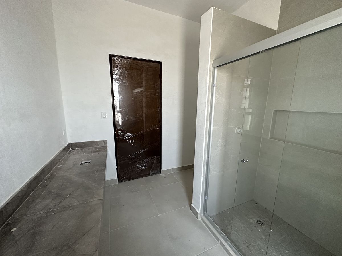 5 de 18: baño recámara principal