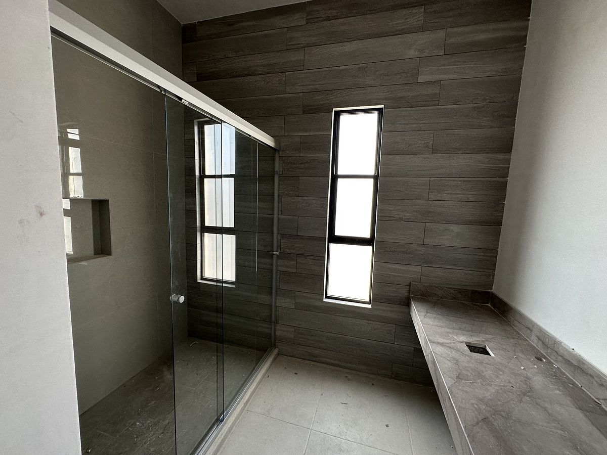 8 de 18: baño recámara principal