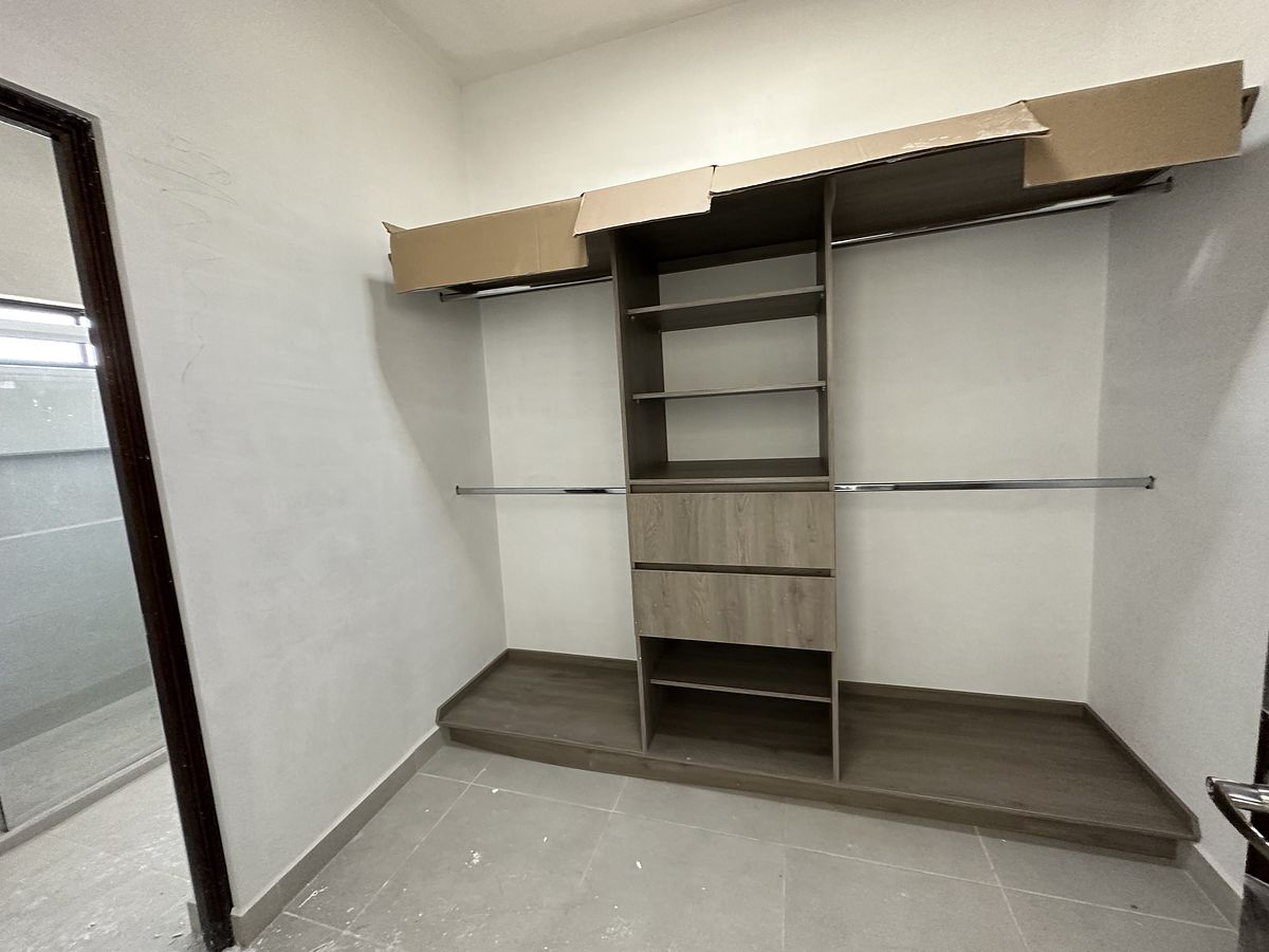 16 de 18: walk in closet rec secundaria
