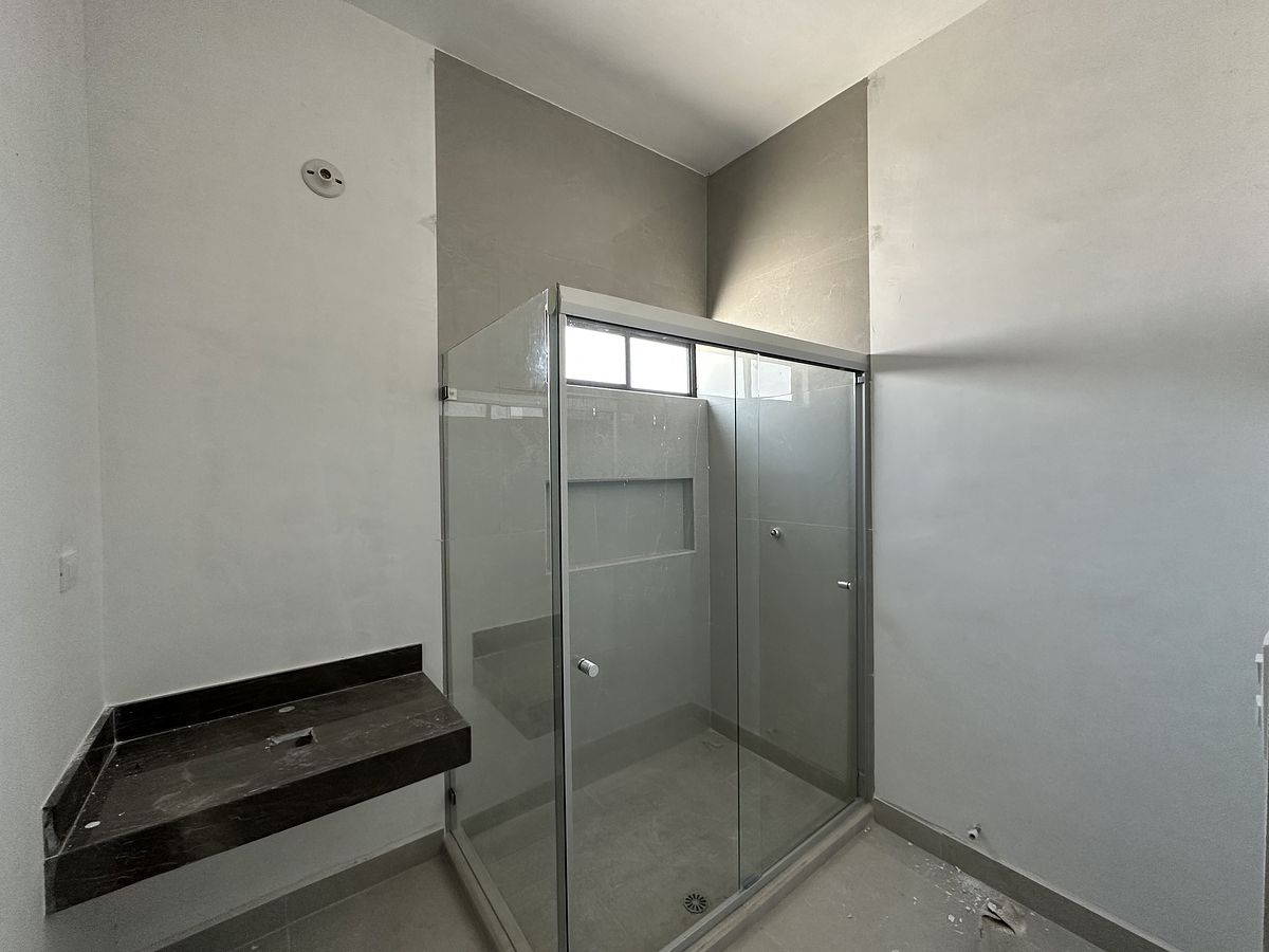 17 de 18: baño recámara secundaria