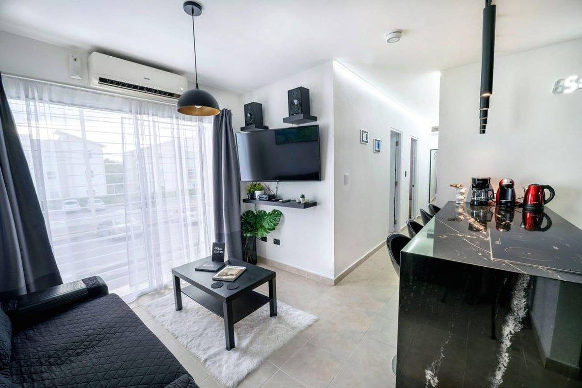 7 de 21: SALA/COCINA