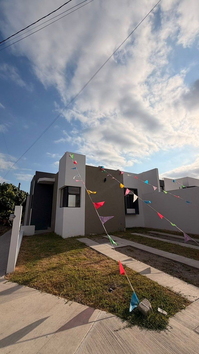 Casa en Rancho Santo, Villa de Alvarez, foto 2 de 13