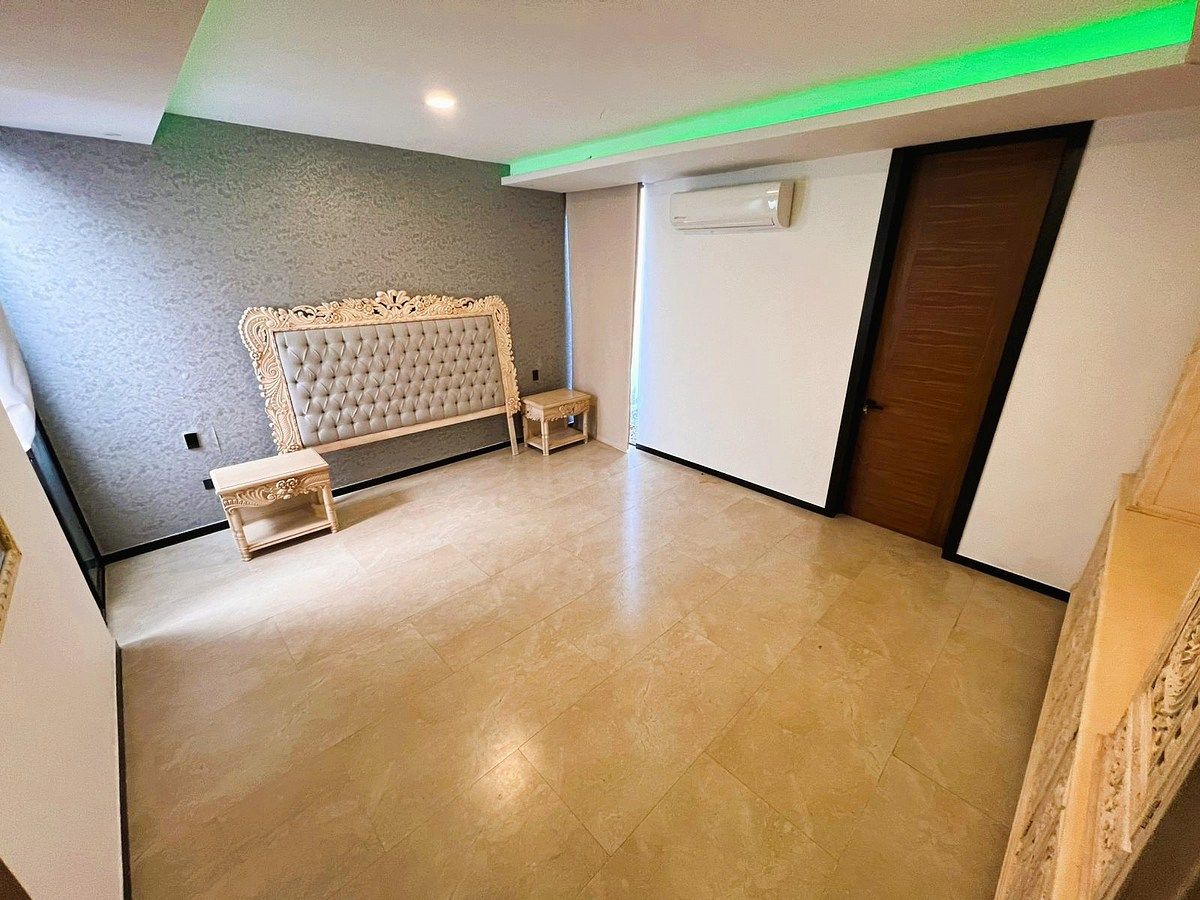 24 of 45: Recamara Principal