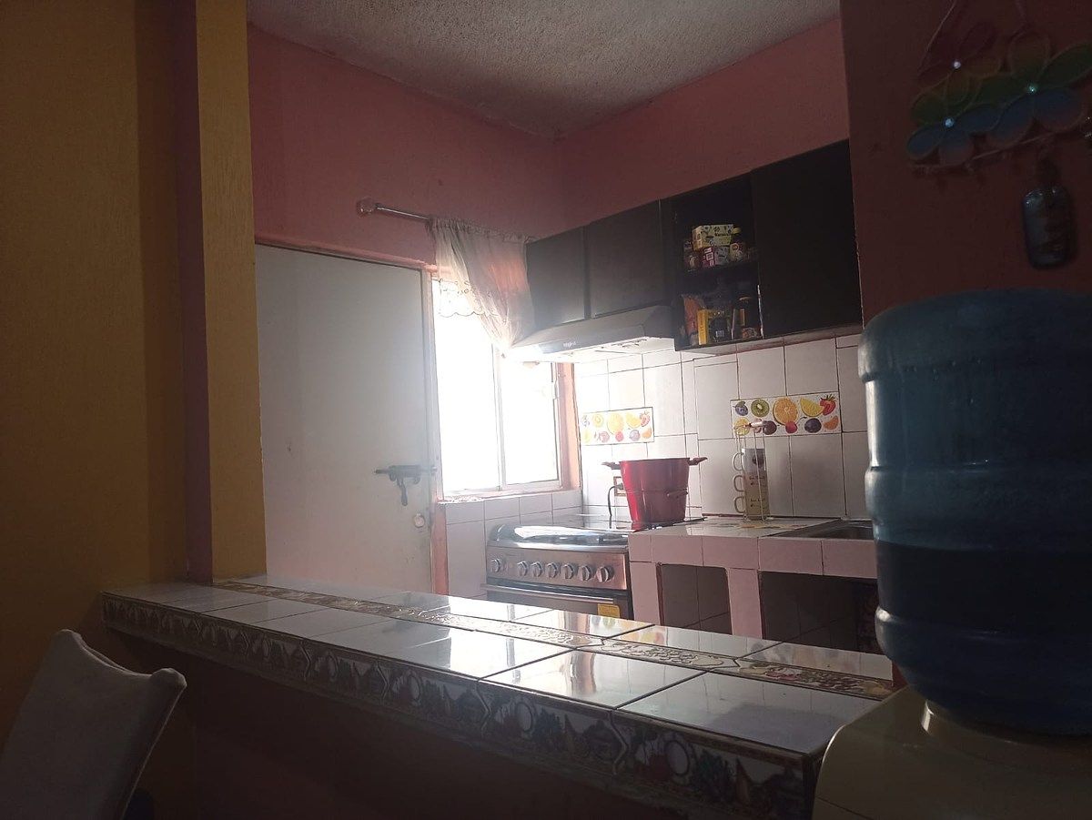 3 de 14: COCINA INTEGRAL CON BARRA