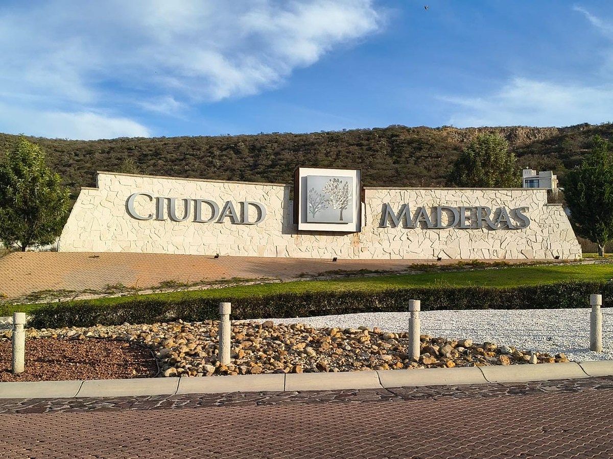 Terreno en Venta en Ciudad Maderas Montaña