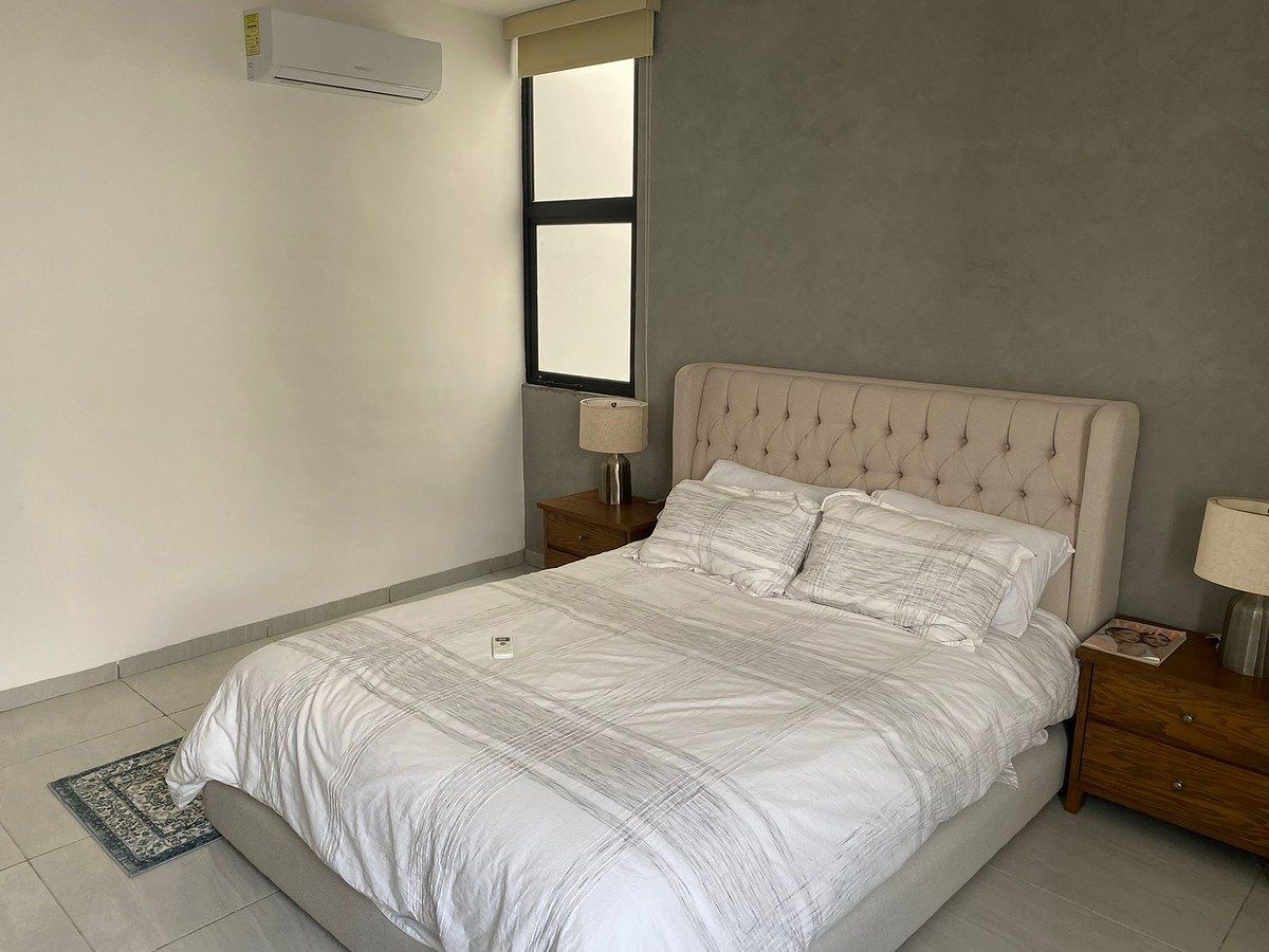 8 de 12: Segunda Recámara