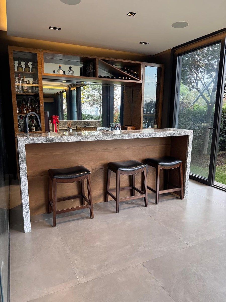 37 of 39: Area de Bar