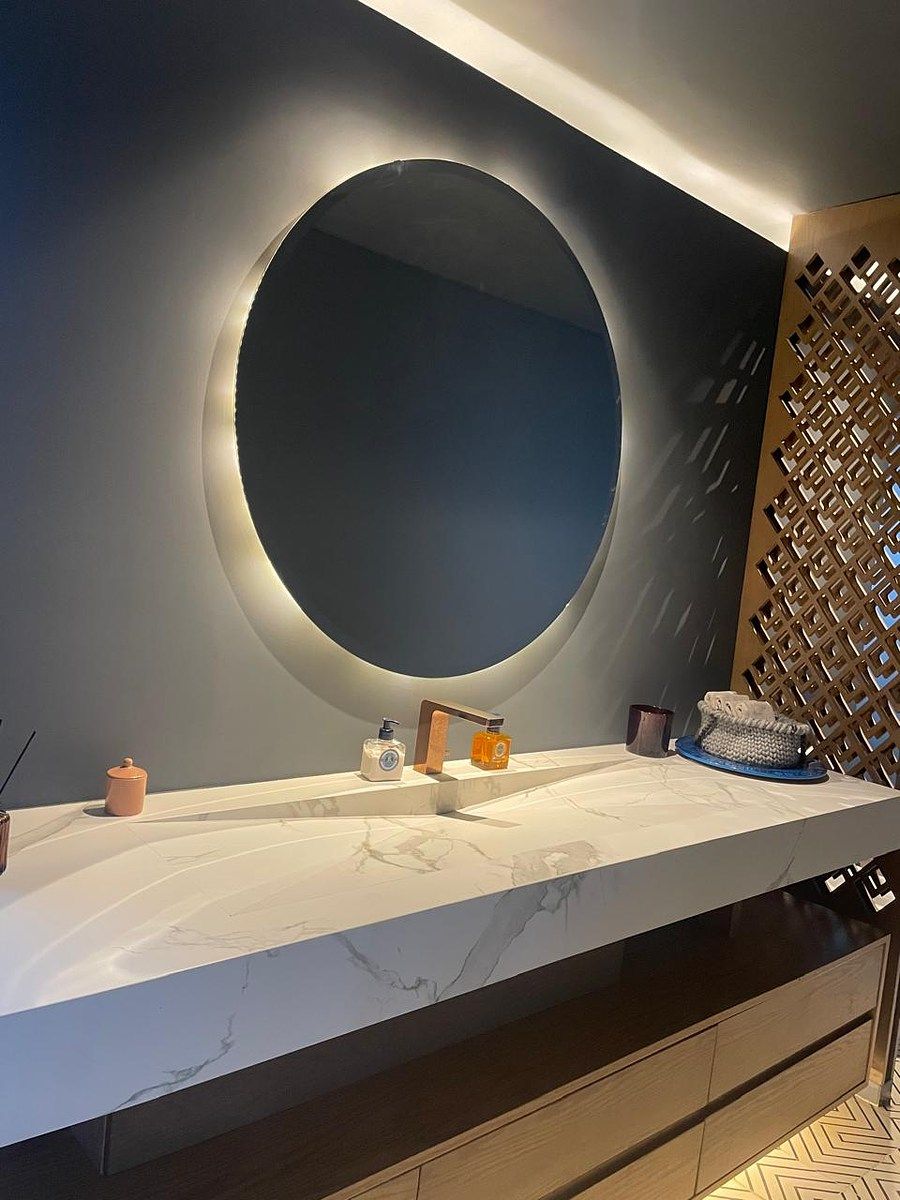 9 of 39: Baño de Visitas 1