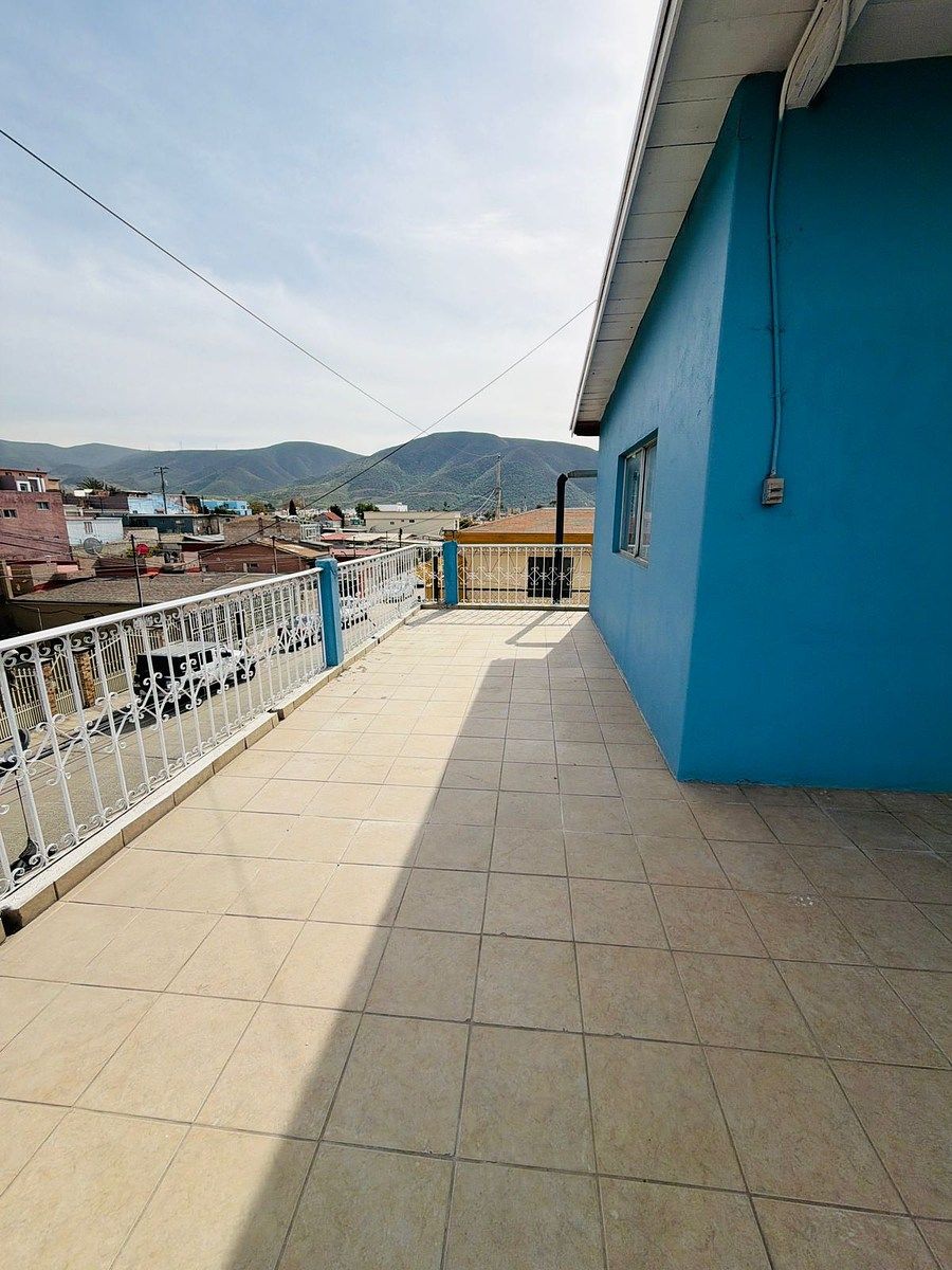 8 of 31: balcon 2da. planta