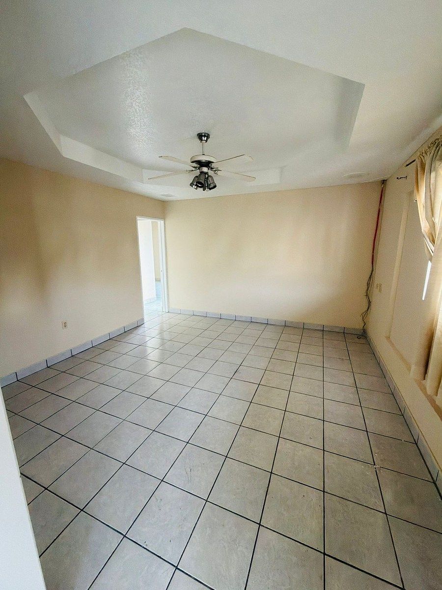 14 of 31: Estancia para T.V.