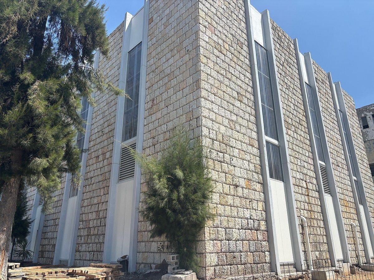 Nave industrial, foto 5 de 5