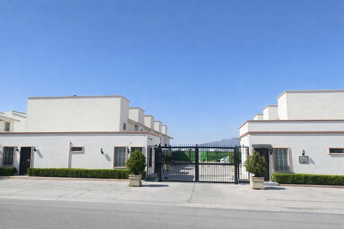 Complejo Multifamiliar en Venta | 12 Departamentos Rentados