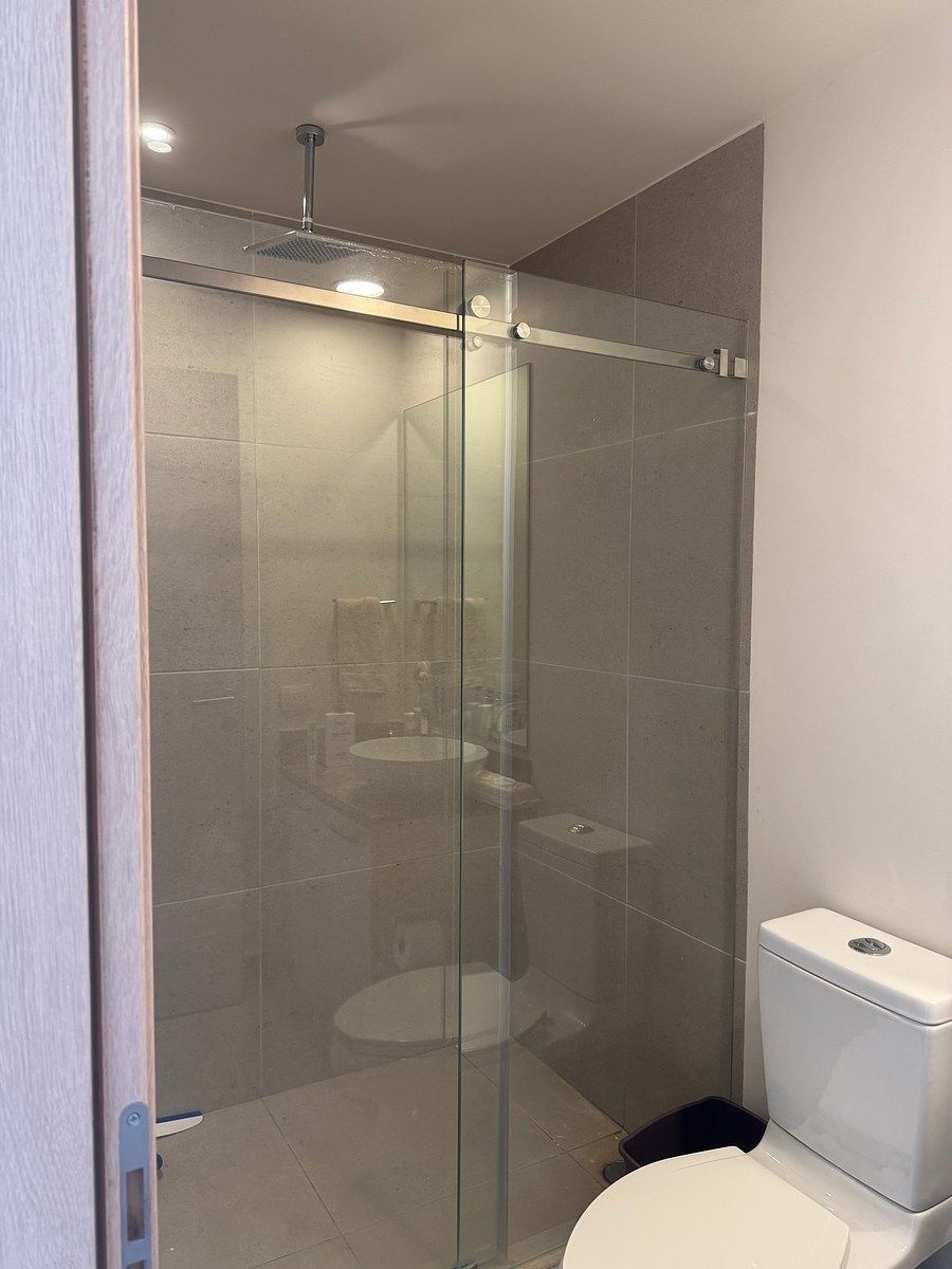 16 de 26: Baño completo de las recámaras secundarias