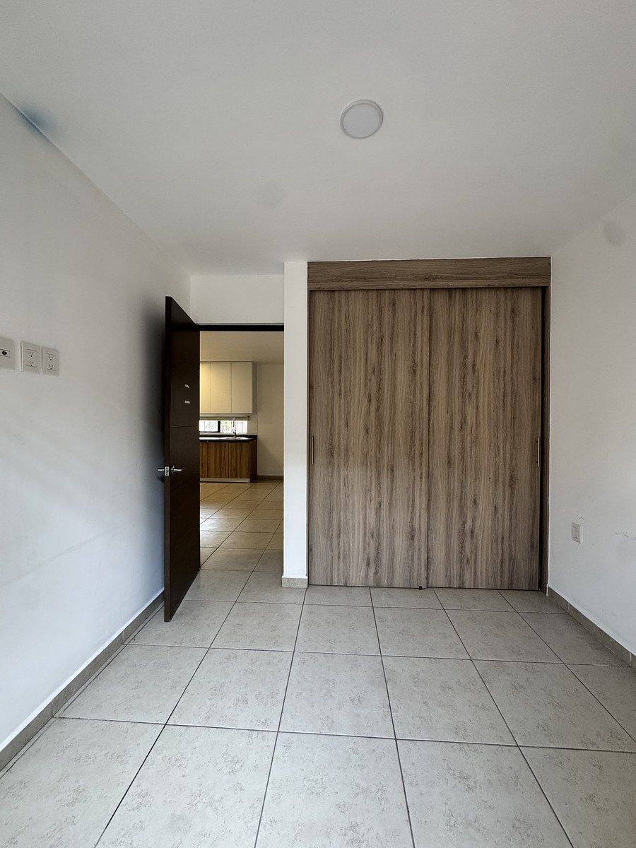 5 de 24: Segunda habitación