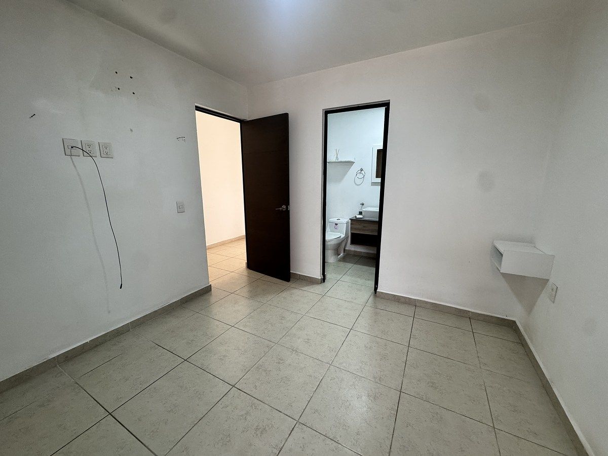 13 de 24: Habitación principal