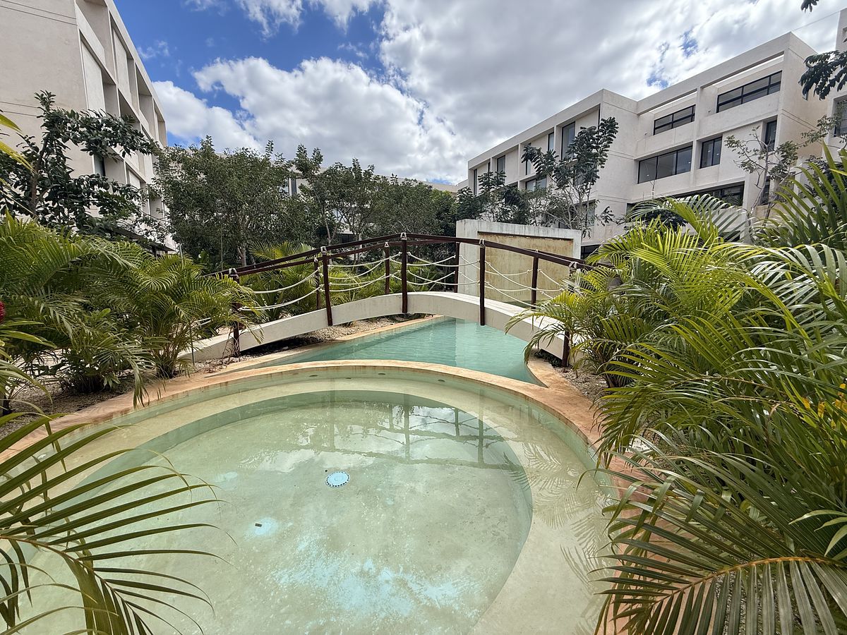 1 de 21: Area social