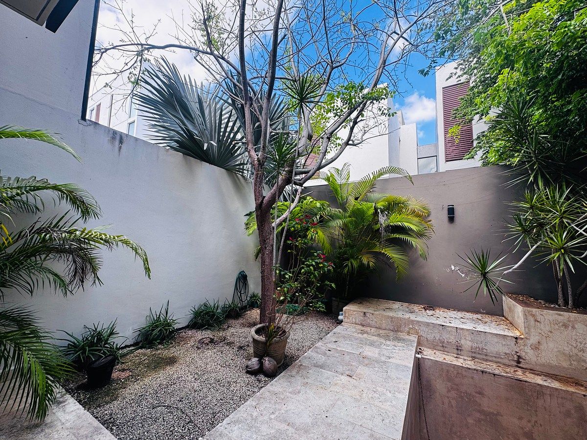 14 de 23: Piscina