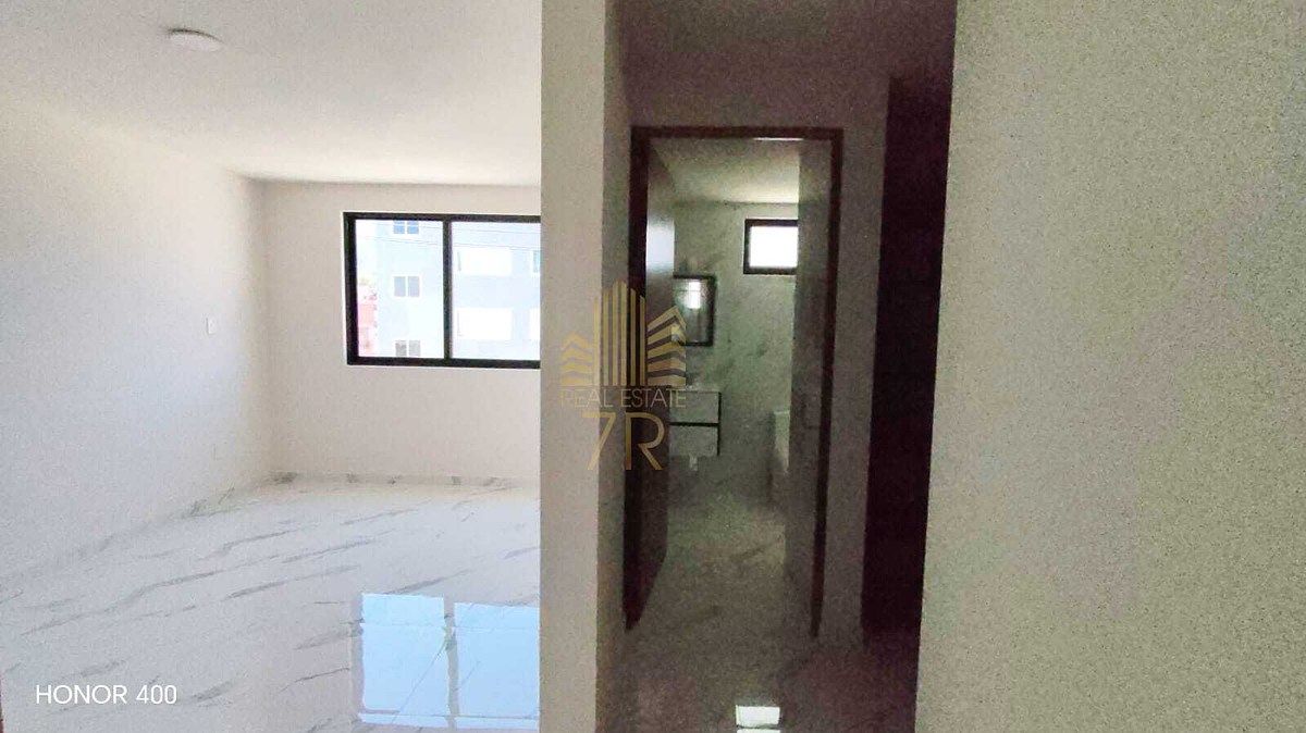 10 de 24: Baños de Recamara Principal