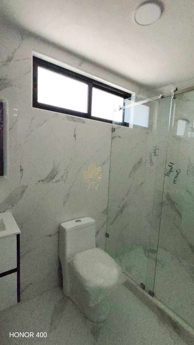 15 de 24: Baño de Recamara Princpal