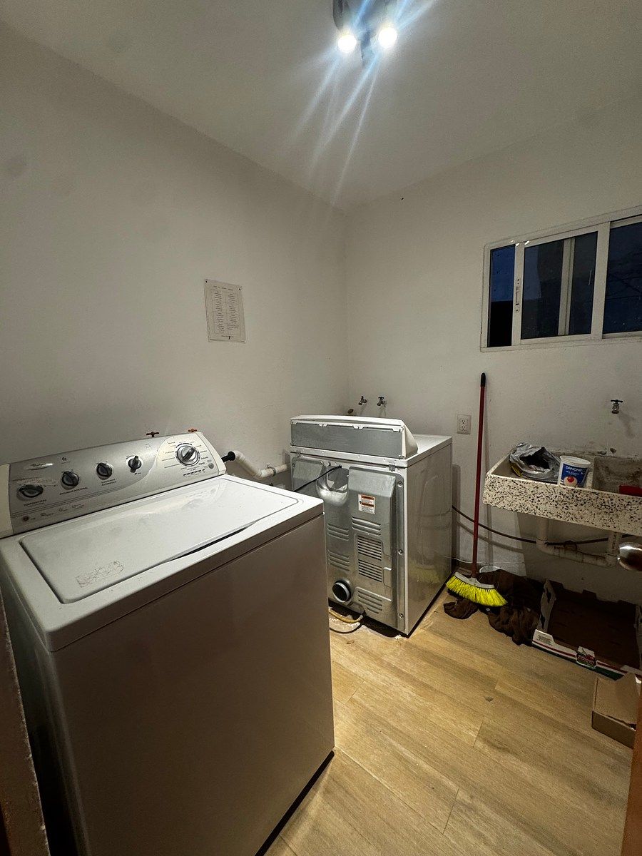 18 de 18: Lavandería común