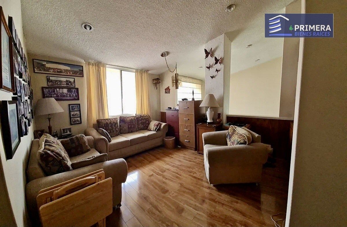 17 de 19: SALA DE T.V.