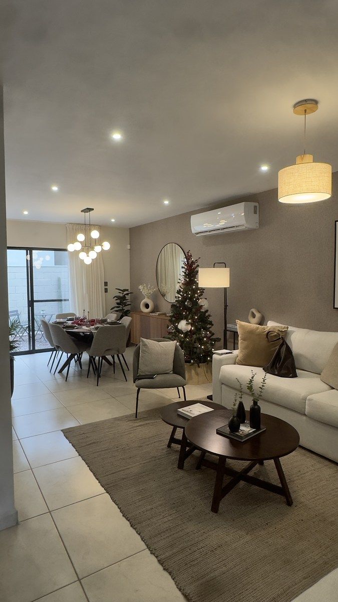 2 de 21: Amplia sala - comedor