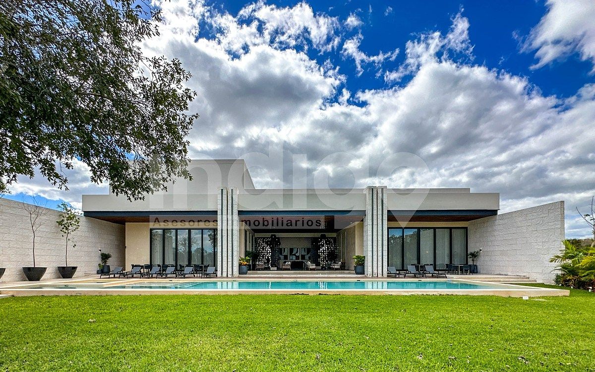 Lote Residencial en Venta en Mérida en Privada Antigua, Zona Country Club