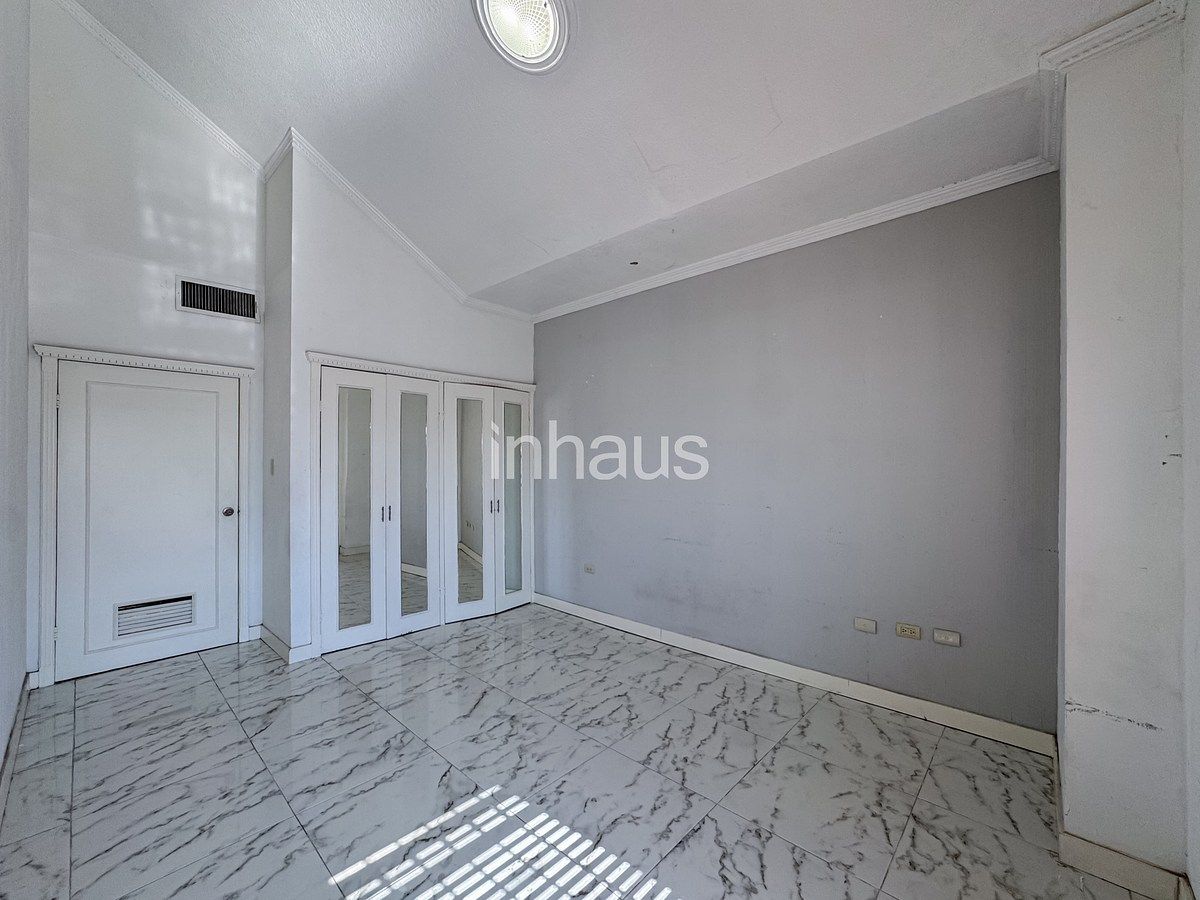 15 de 23: HABITACIO 1