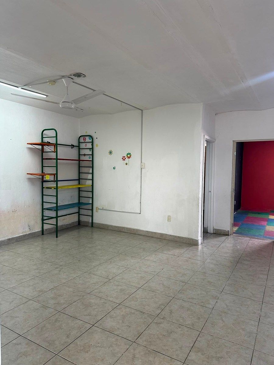 Casa con uso de suelo en Los Gavilanes, Tlajomulco de Zúñiga, foto 2 de 11