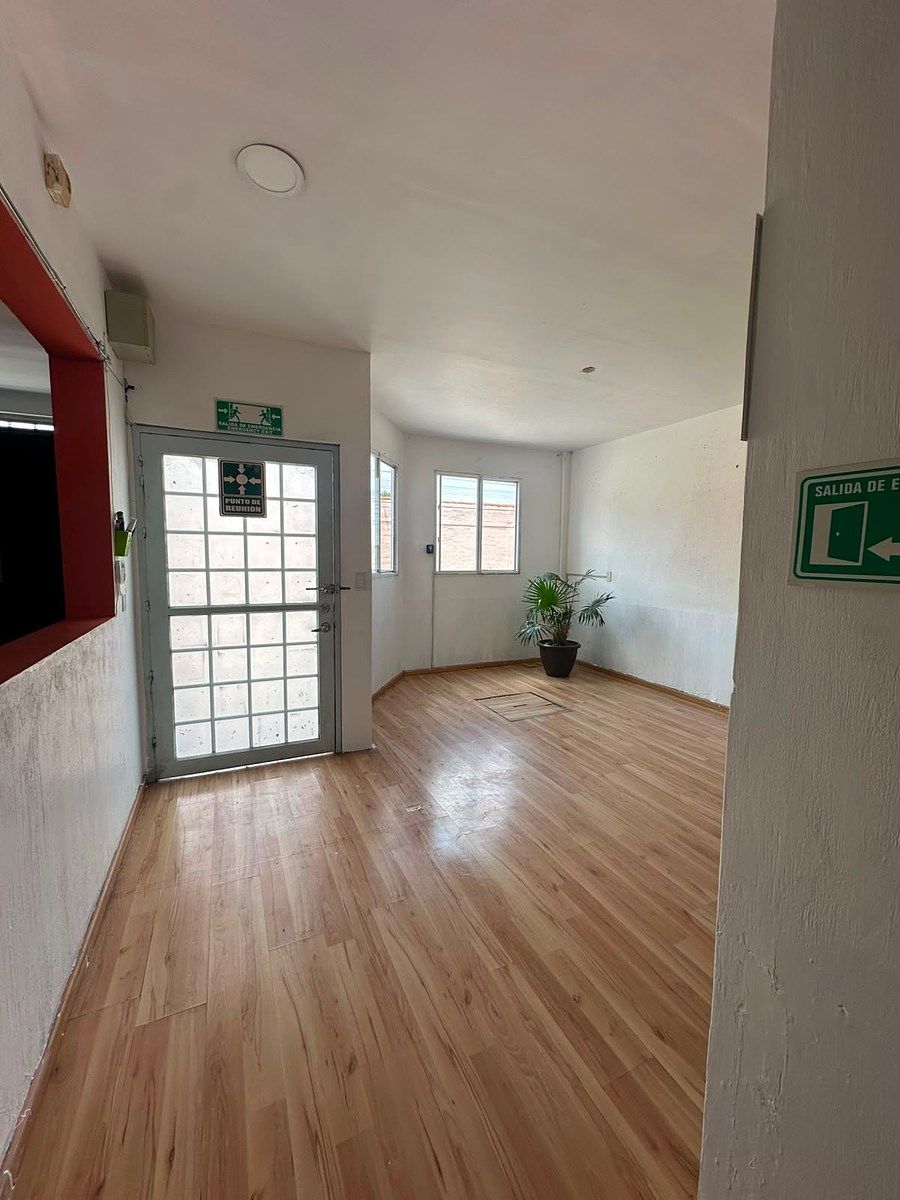 Casa con uso de suelo en Los Gavilanes, Tlajomulco de Zúñiga, foto 5 de 11