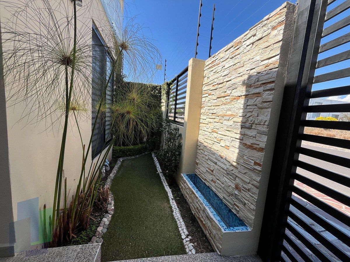 12 de 33: Muro llorón