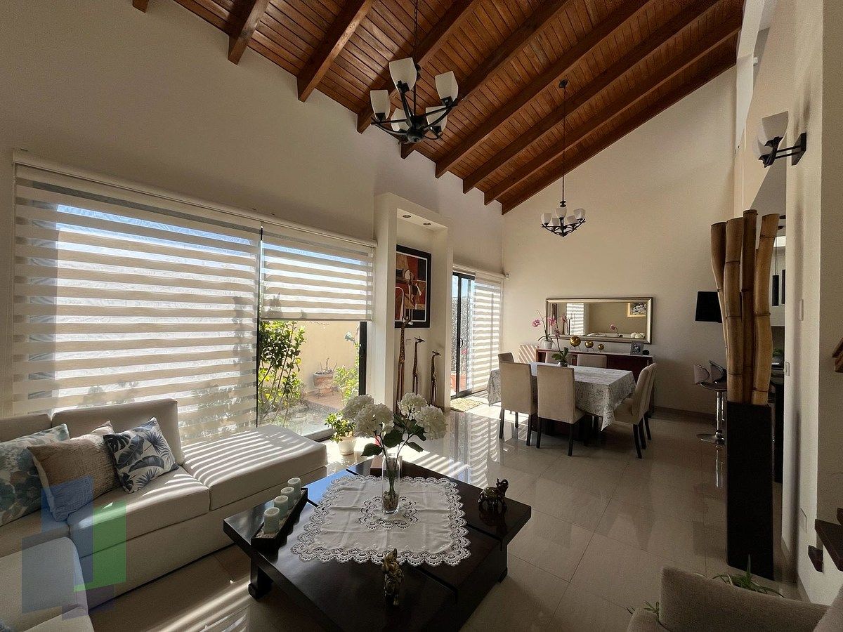 1 de 33: Sala-comedor