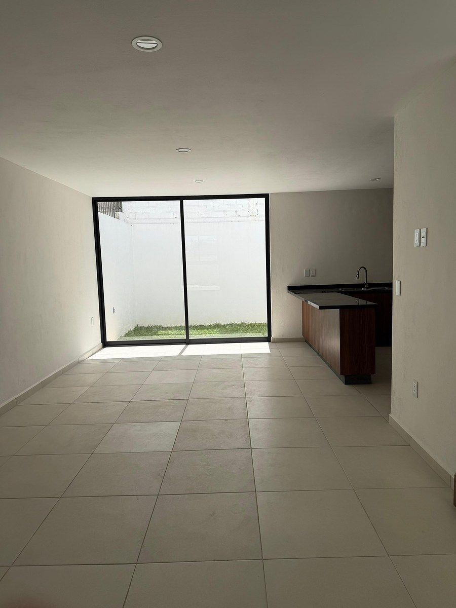 House in Gated Community in Valle Imperial, Zapopan, photo 2 of 10