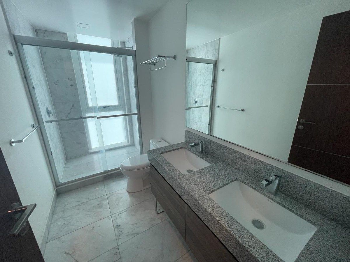 ATENCIÓN INVERSIONISTAS Depa en piso 9 en el mejor condominio de Juriquilla! - foto 3