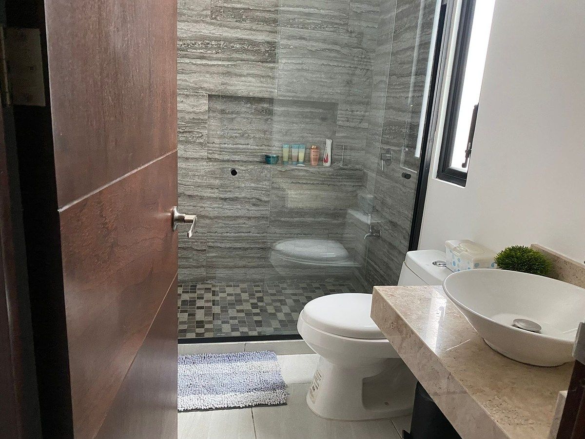 6 de 25: Baño Recámara Principal