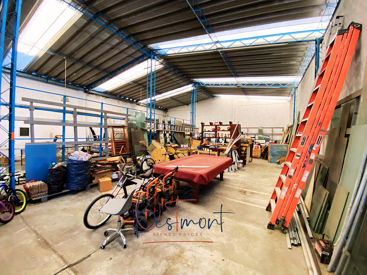 4 de 8: Área bodega