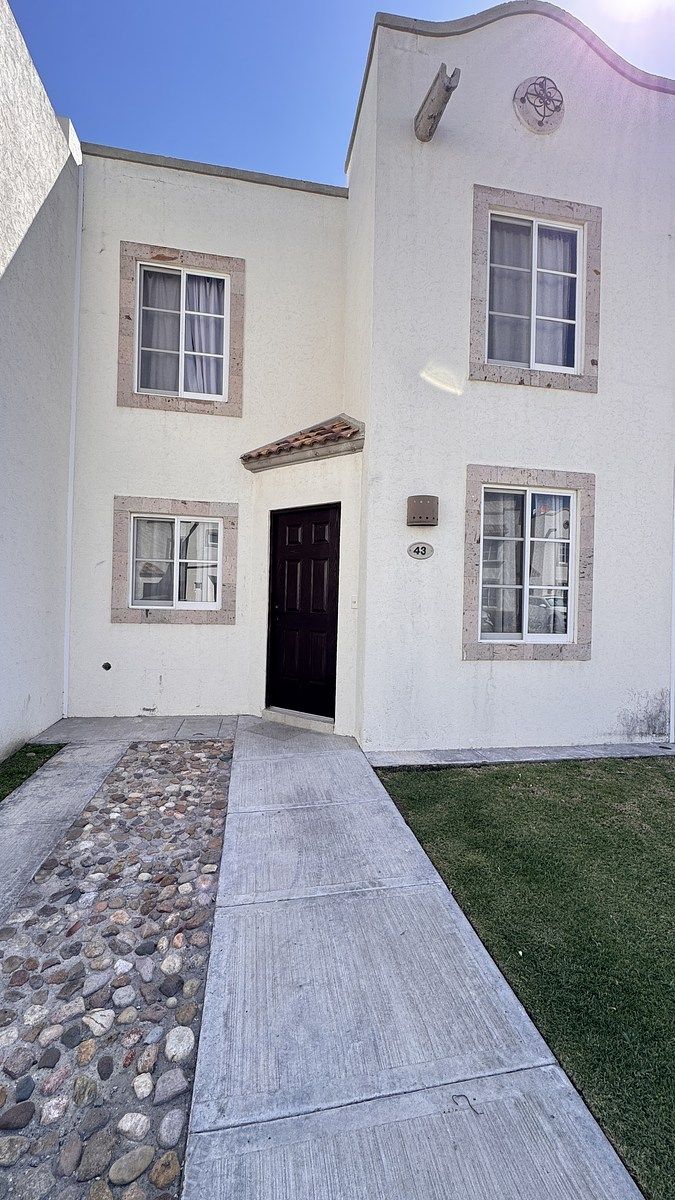 House in Sonterra, Querétaro, photo 2 of 35