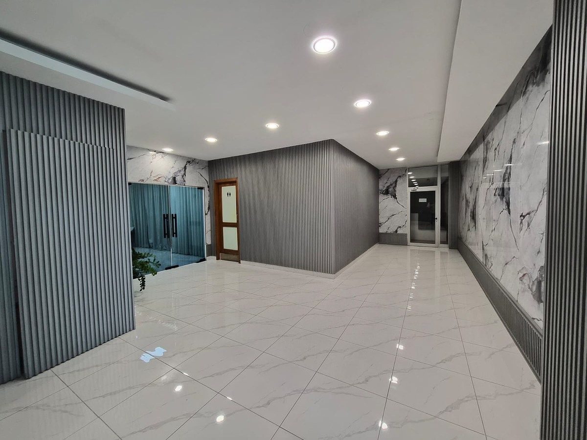 8 de 8: Lobby piso 7