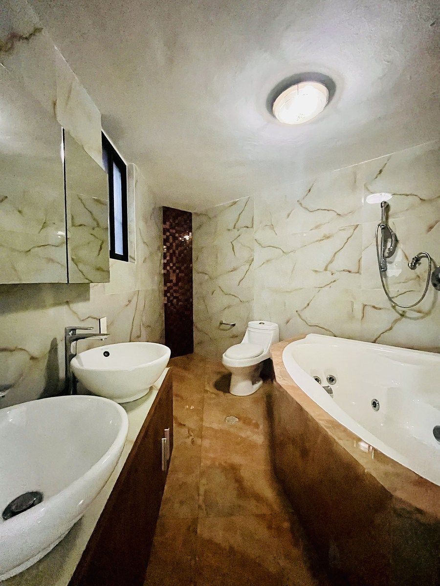 11 of 13: Oficina en Renta en Florida Rayo Vende ®