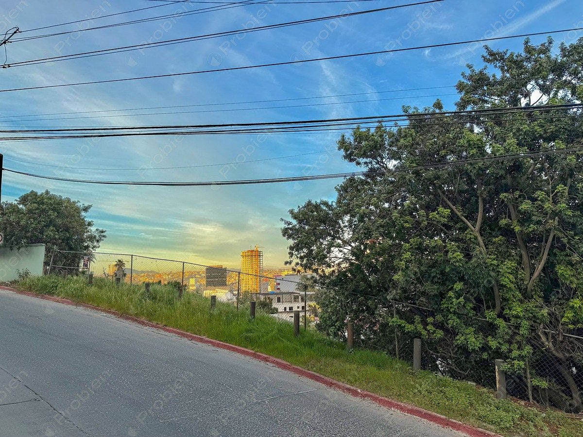 Terreno con vista espectacular en Venta, Ideal para departamentos en Cubillas S