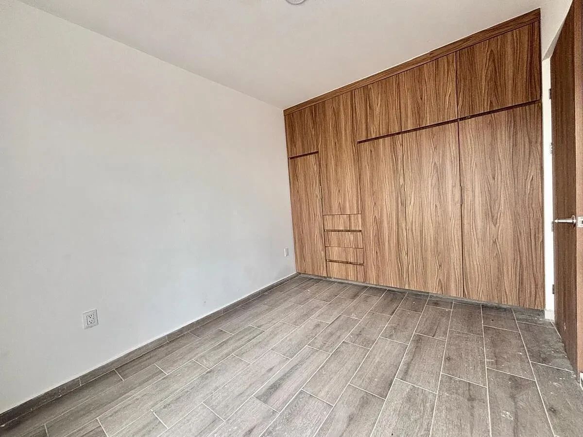 18 de 24: Recámara secundaria PA